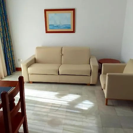One Bedroom At Playa De La Americas 500 M Away From The With Sea View Shared Pool And Furnished Balcony *
