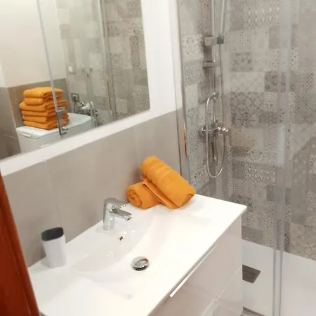 One Bedroom At Playa De La Americas 500 M Away From The With Sea View Shared Pool And Furnished Balcony פלאייה דה לאס אמריקס